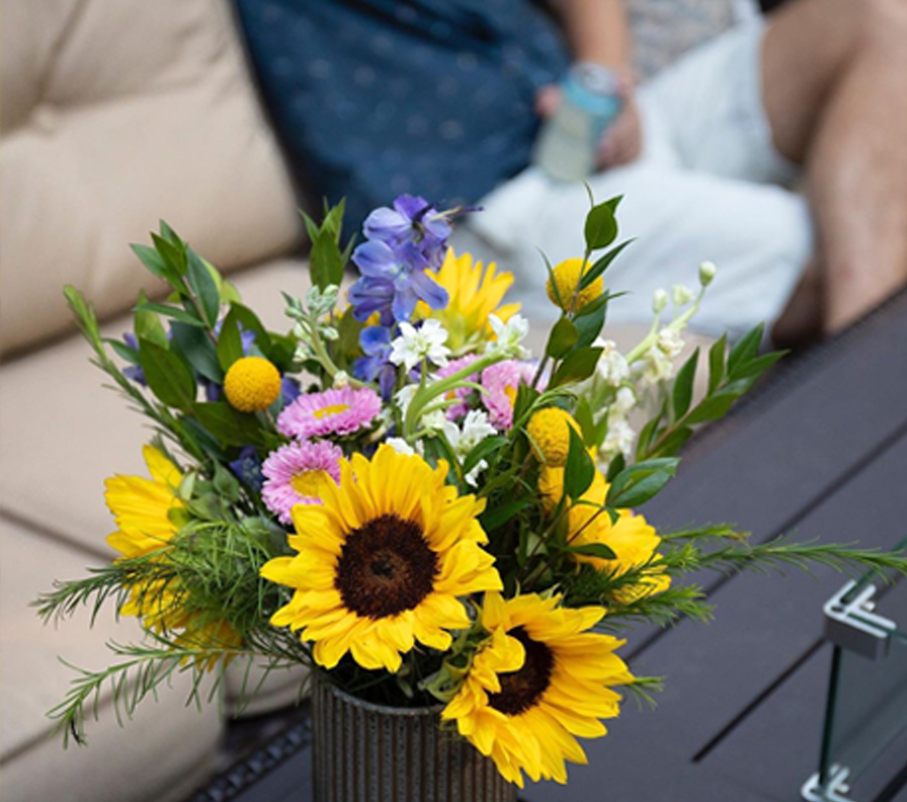 sunflower table