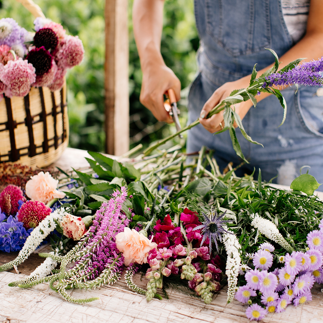 how-to-make-your-own-floral-arrangement