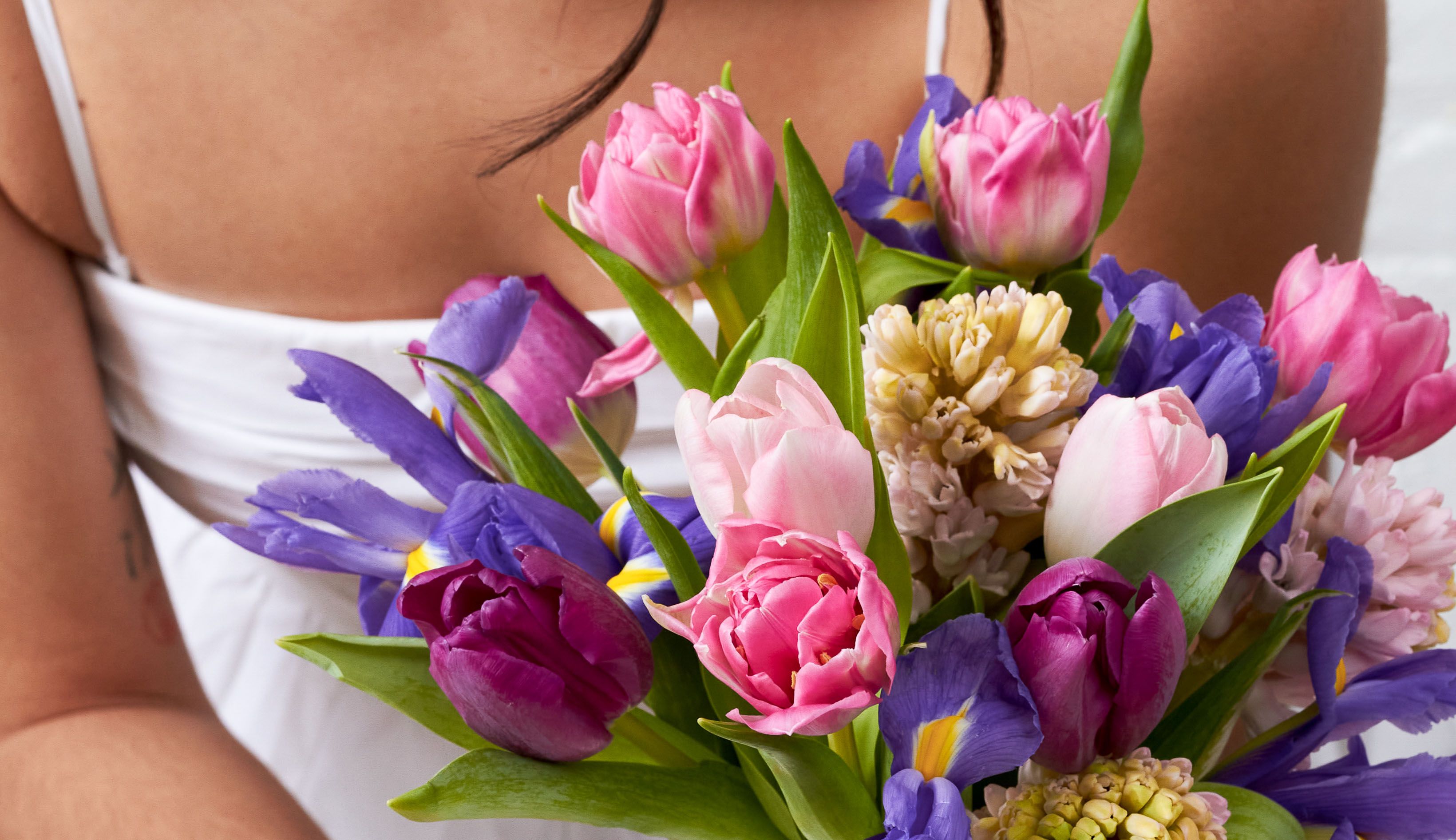 Close up of a flower bouquet of spring bulbs